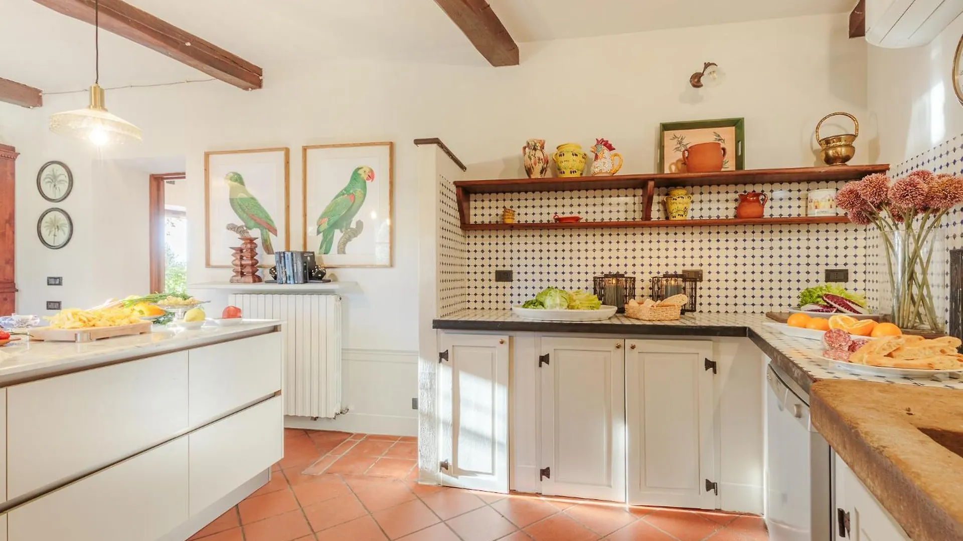 Villa Amore, A Romantic Hilltop Farmhouse In Lucca Italien
